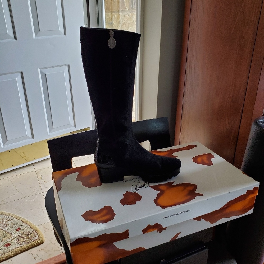 Donald Pliner tall boots